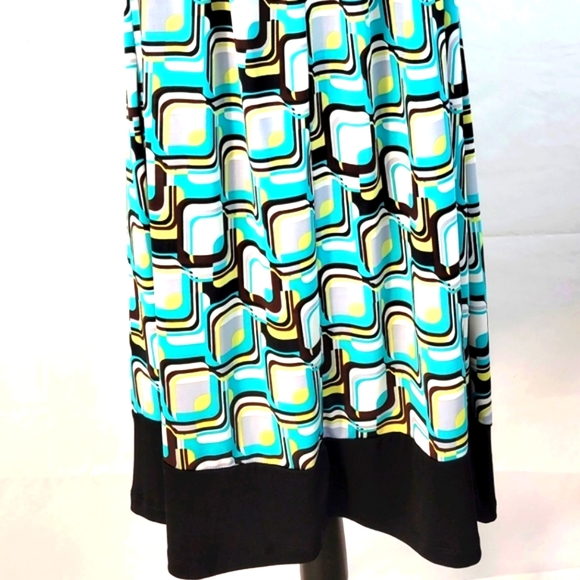 BLOOMING ROSE DRESS - Picture 6 of 6